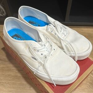 Low top vans “authentic Lite”